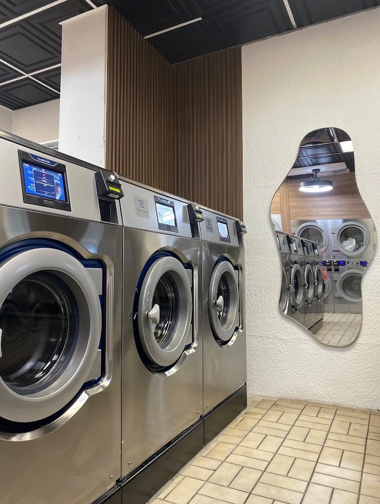 The Launderette Lounge Laundry photo 3